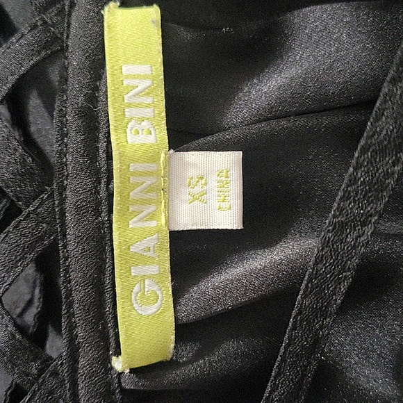 Gianni Bini XS Black Long Sleeve Dress with Lattice Neckline - Picture 2 of 5